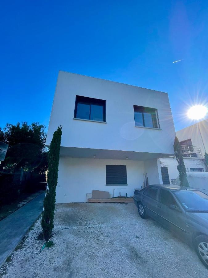 Appartement Luxe Le Levant Hyeres Exterior photo